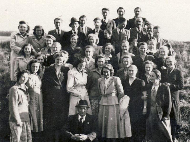 Gruppenbild: Der Kirchenchor in den 60er Jahren